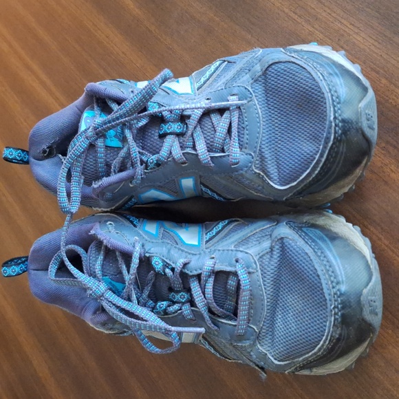 New Balance 410 v5 Trail Shoes - Picture 2 of 11